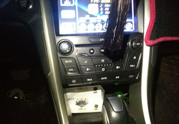 福特蒙迪欧 2013款 2.0T 自动 GTDi200时尚型 (国Ⅳ) 