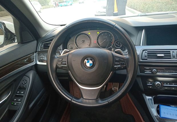 宝马5系 535i [进口] 2014款 3.0T 自动 汽油 设计套装型 