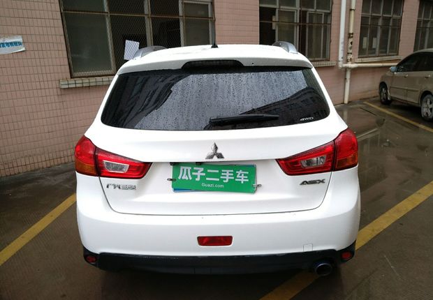 三菱劲炫 2013款 2.0L 自动 四驱 旗舰版 (国Ⅳ) 