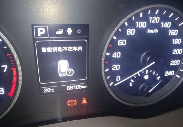 现代途胜 2015款 1.6T 自动 前驱 领先型 (国Ⅳ) 