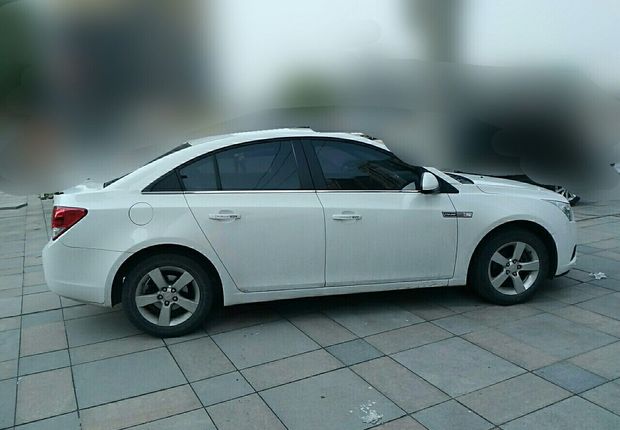 雪佛兰科鲁兹 2013款 1.6L 手动 SE (国Ⅳ) 