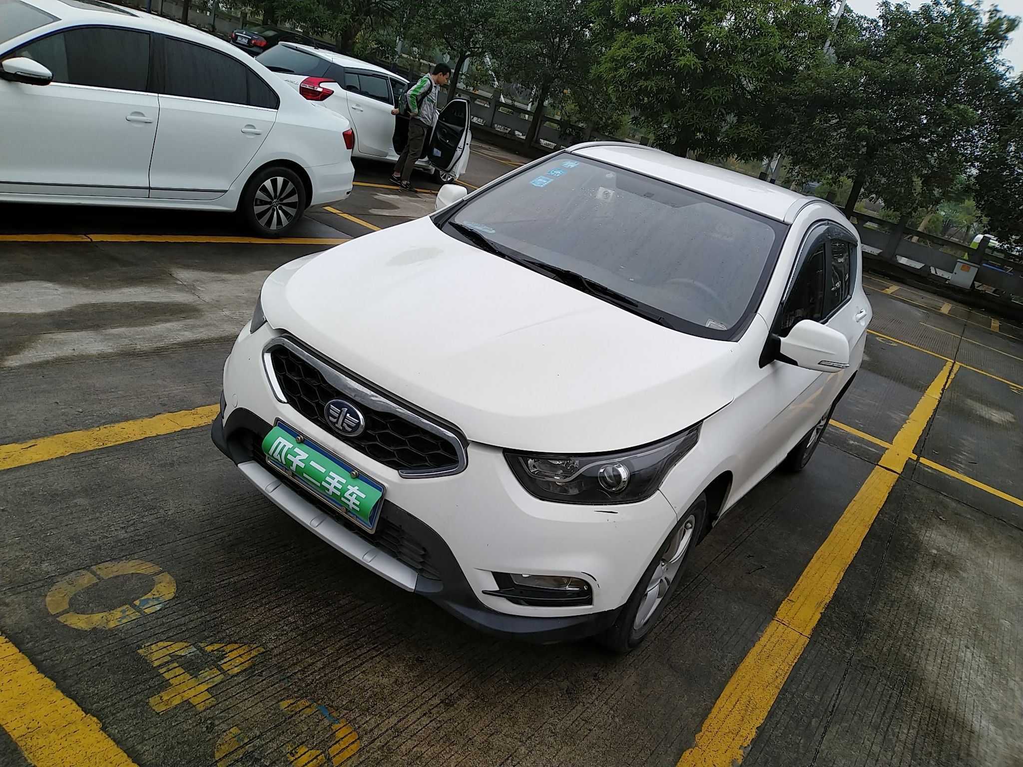 一汽 骏派d60 2015款 1.5l 手动豪华型