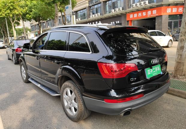 奥迪Q7 35 [进口] 2014款 3.0T 自动 进取型 