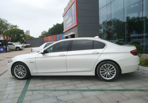 宝马5系 525Li 2014款 2.0T 自动 汽油 豪华设计套装 (国Ⅳ) 