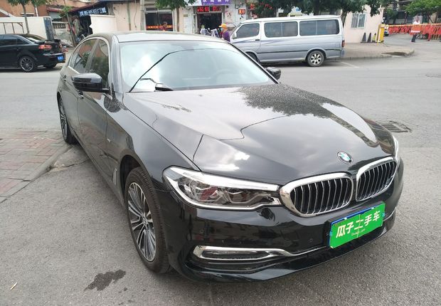 宝马5系 530Li 2018款 2.0T 自动 汽油 尊享型豪华套装改款 (国Ⅴ) 