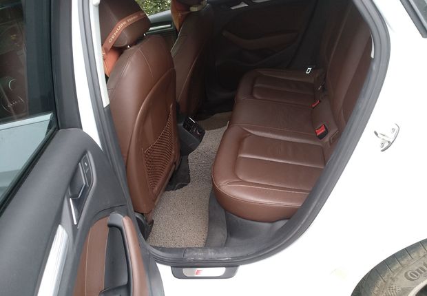 奥迪A3 35TFSI 2014款 1.4T 自动 舒适型Limousine (国Ⅳ) 