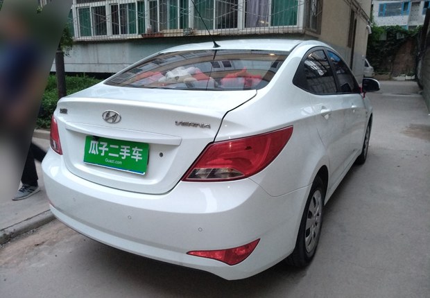 现代瑞纳 2014款 1.4L 手动 4门5座三厢车 智能型GLS (国Ⅳ) 