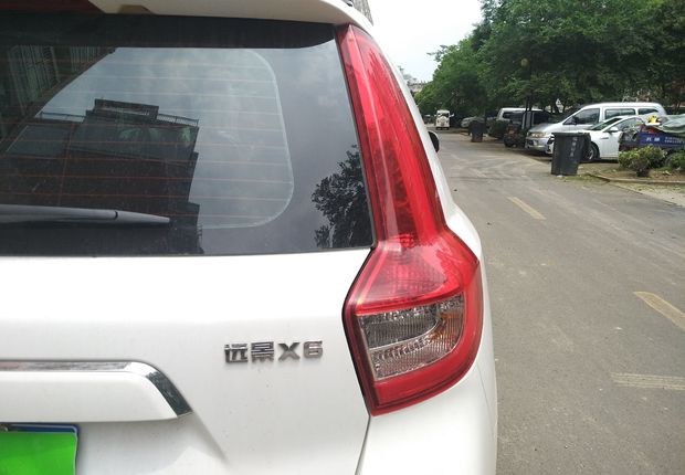 吉利远景SUV 2018款 1.8L 手动 4G互联尊贵型 (国Ⅴ) 