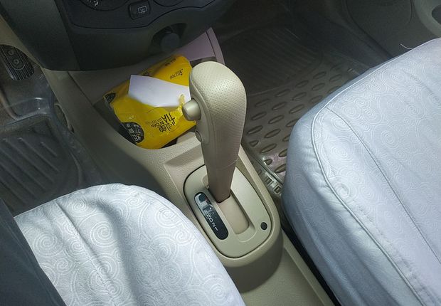 日产骊威 2010款 1.6L 自动 GI劲悦版全能型 (国Ⅳ) 