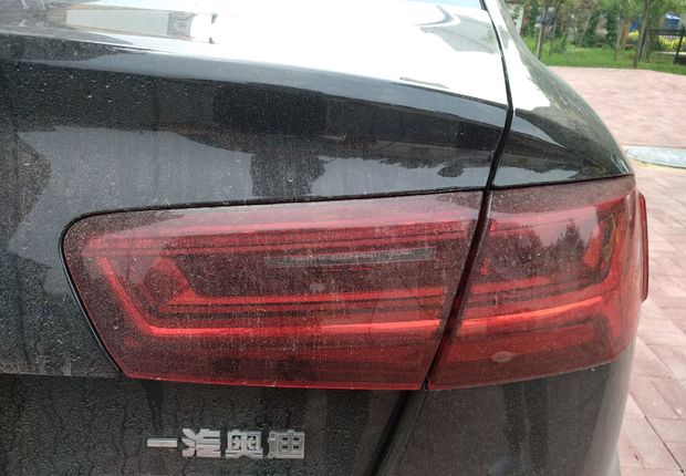 奥迪A6L 35TFSI 2018款 2.0T 自动 典藏版 (国Ⅴ) 