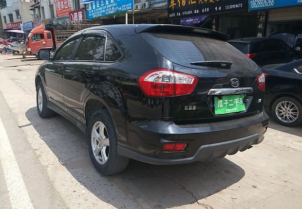 比亚迪S6 2014款 2.0L 手动 前驱 豪华型 (国Ⅳ) 