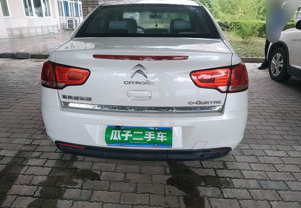 雪铁龙世嘉 2013款 1.6L 手动 4门5座三厢车 品尚型 (国Ⅳ) 