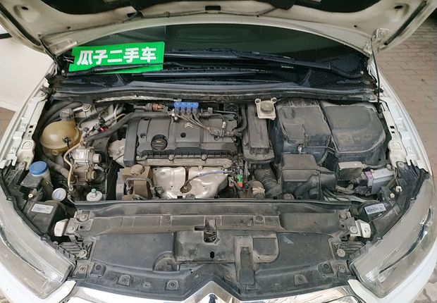 雪铁龙世嘉 2013款 1.6L 手动 4门5座三厢车 品尚型 (国Ⅳ) 