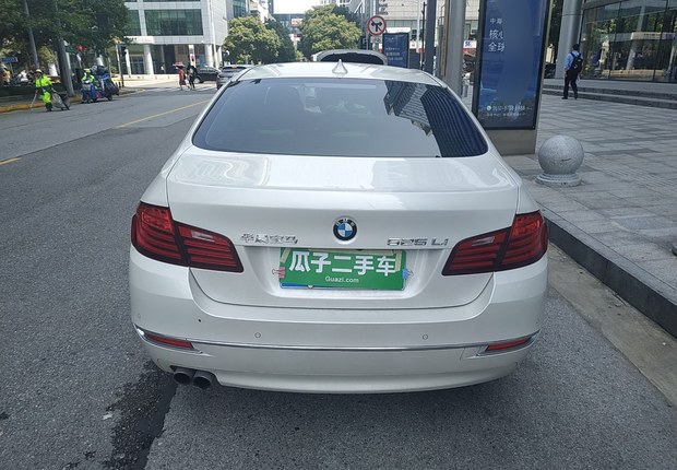 宝马5系 525Li 2014款 2.0T 自动 汽油 豪华设计套装 (国Ⅳ) 