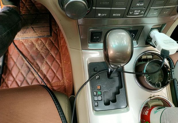 丰田汉兰达 2012款 2.7L 自动 前驱 豪华版 (国Ⅳ) 