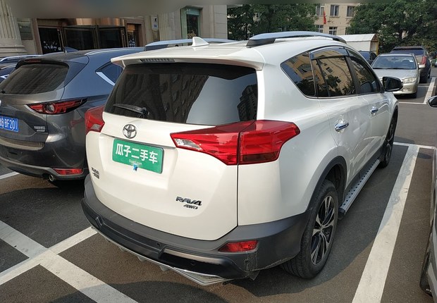 丰田RAV4 2015款 2.5L 自动 四驱 精英版 (国Ⅴ) 