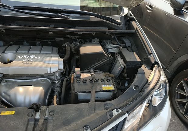 丰田RAV4 2015款 2.5L 自动 四驱 精英版 (国Ⅴ) 