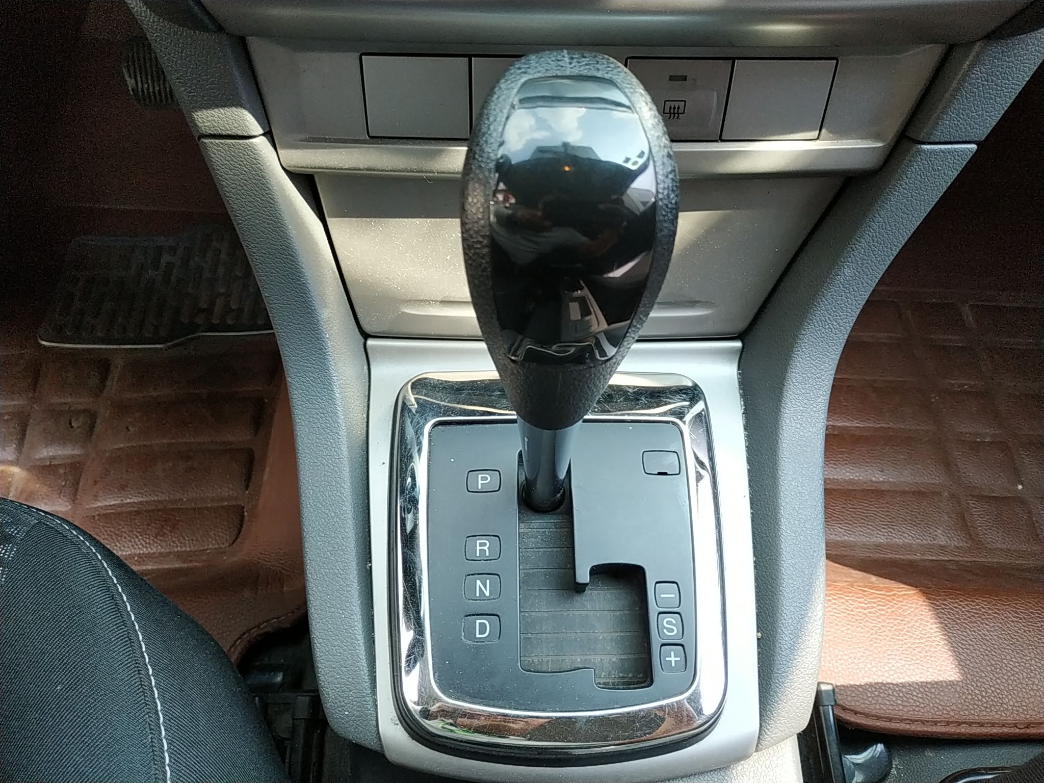 福特福克斯 2013款 1.8L 自动 5门5座两厢车 经典基本型 (国Ⅳ) 