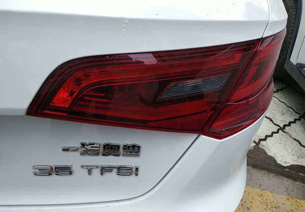 奥迪A3 35TFSI 2016款 1.4T 自动 汽油 风尚型Sportback (国Ⅴ) 