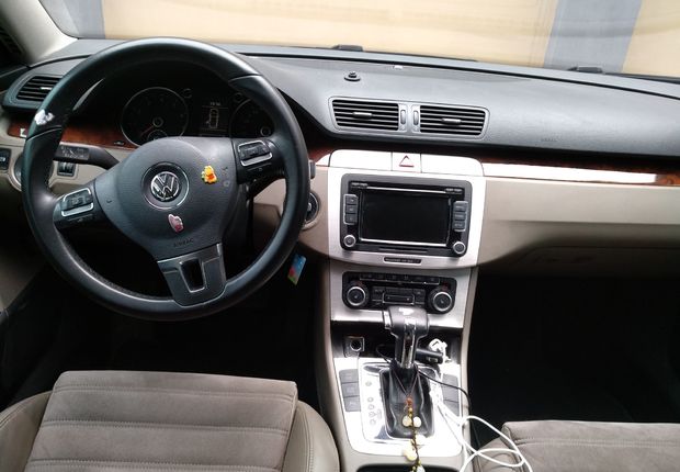 大众帕萨特旅行 [进口] 2011款 2.0T 自动 5座 汽油 舒适版 