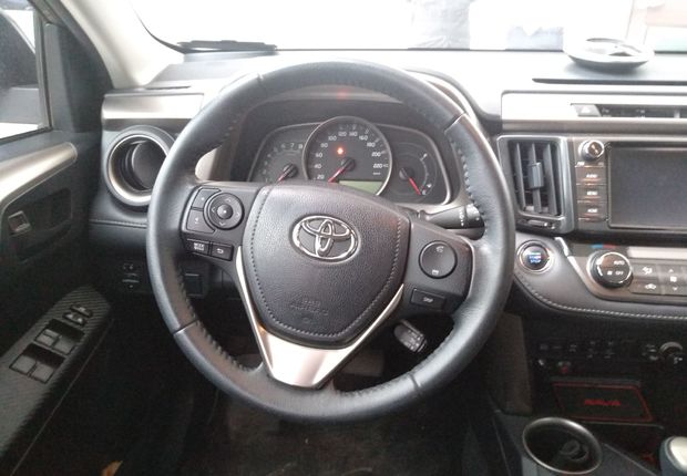 丰田RAV4 2015款 2.5L 自动 四驱 精英版 (国Ⅴ) 