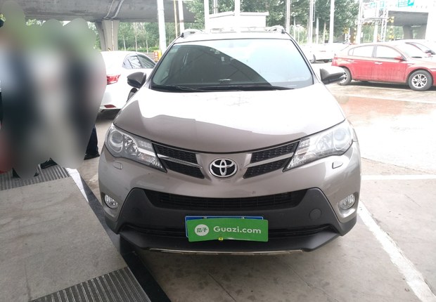 丰田RAV4 2015款 2.5L 自动 四驱 精英版 (国Ⅴ) 