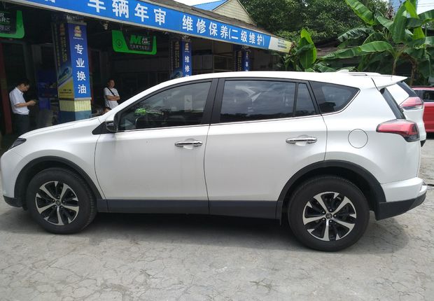 丰田RAV4 2016款 2.0L 自动 前驱 风尚版 (国Ⅴ) 