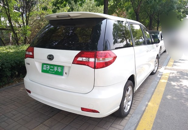 比亚迪M6 2013款 2.0L 手动 7座 舒适型 