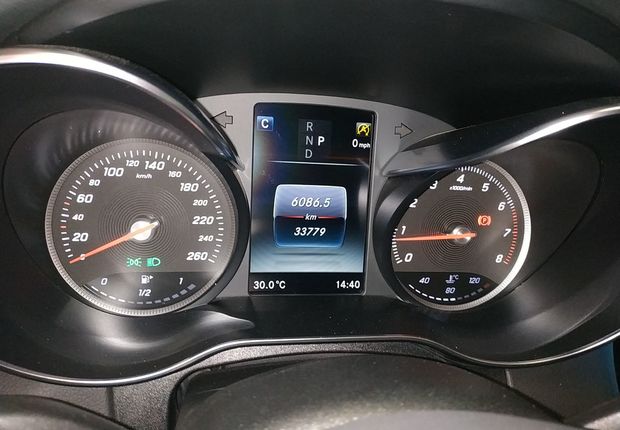 奔驰C级 C300 2017款 2.0T 自动 运动版改款 (国Ⅴ) 