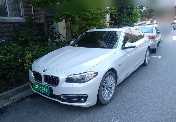 宝马5系 525Li 2017款 2.0T 自动 汽油 豪华设计套装 (国Ⅴ) 