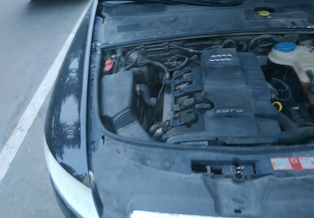 奥迪A6L TFSI 2011款 2.0T 自动 标准型 (国Ⅳ) 