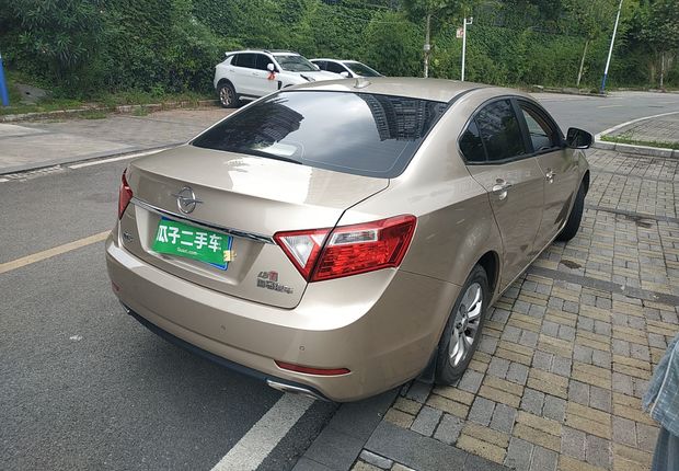 海马M8 2015款 1.8T 自动 舒适型 (国Ⅴ) 