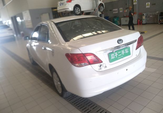 比亚迪L3 2013款 1.5L 自动 舒适型 (国Ⅳ) 