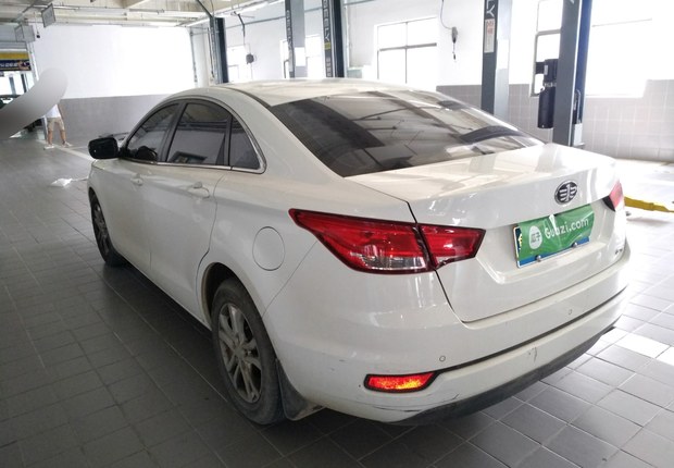 奔腾B50 2016款 1.6L 手动 豪华型 (国Ⅴ) 