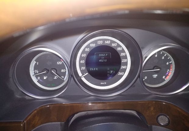 奔驰E级 E300L 2014款 3.0L 自动 汽油 (国Ⅳ) 