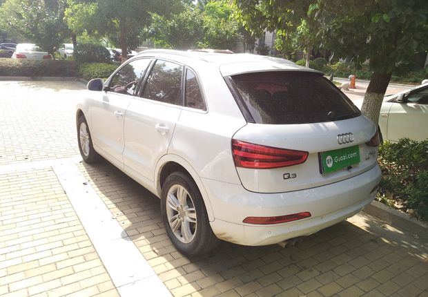 奥迪Q3 35TFSI 2015款 2.0T 自动 前驱 舒适型 (国Ⅳ) 