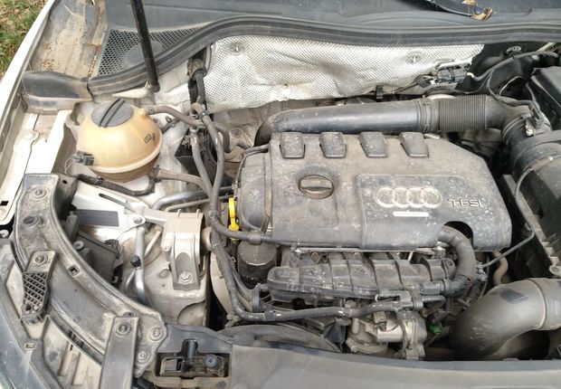 奥迪Q3 35TFSI 2015款 2.0T 自动 前驱 舒适型 (国Ⅳ) 