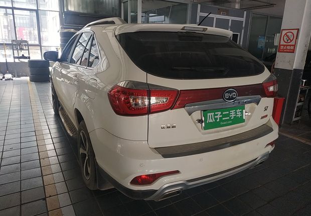 比亚迪S7 2015款 2.0T 自动 升级版尊贵型 (国Ⅴ) 