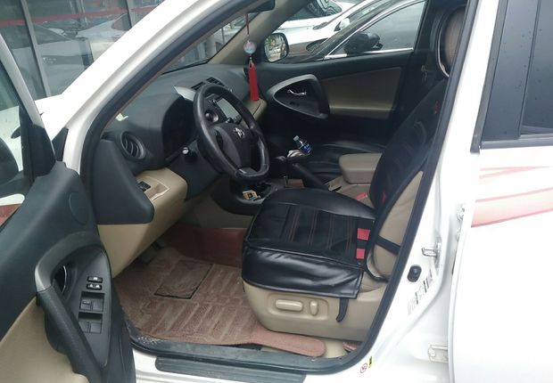 丰田RAV4 2011款 2.4L 自动 四驱 豪华型 (国Ⅳ) 