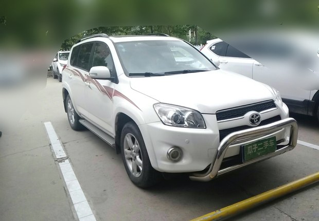 丰田RAV4 2011款 2.4L 自动 四驱 豪华型 (国Ⅳ) 