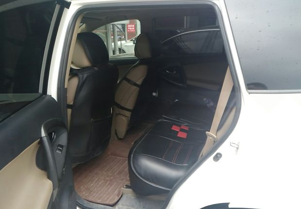 丰田RAV4 2011款 2.4L 自动 四驱 豪华型 (国Ⅳ) 