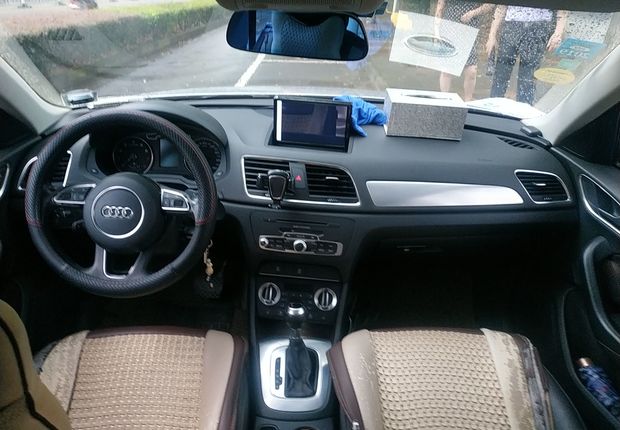 奥迪Q3 35TFSI 2013款 2.0T 自动 前驱 舒适型 (国Ⅳ) 