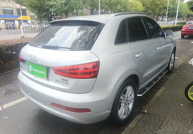 奥迪Q3 35TFSI 2013款 2.0T 自动 前驱 舒适型 (国Ⅳ) 