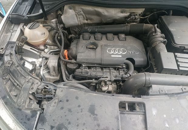 奥迪Q3 35TFSI 2013款 2.0T 自动 前驱 舒适型 (国Ⅳ) 