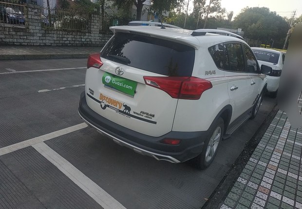 丰田RAV4 2013款 2.0L 自动 四驱 新锐型 (国Ⅳ) 