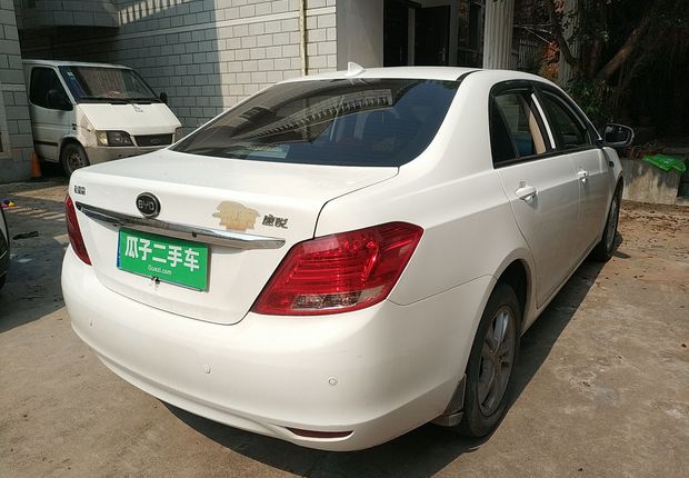 比亚迪速锐 2014款 1.5T 手动 豪华型 (国Ⅳ) 