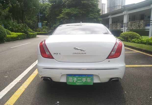 捷豹XJ L [进口] 2015款 2.0T 自动 汽油 典雅商务80周年典藏版 (欧Ⅳ) 