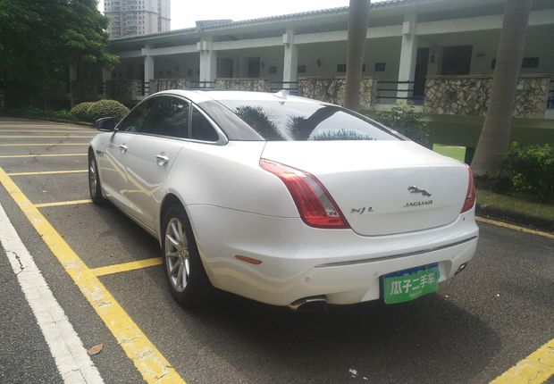 捷豹XJ L [进口] 2015款 2.0T 自动 汽油 典雅商务80周年典藏版 (欧Ⅳ) 