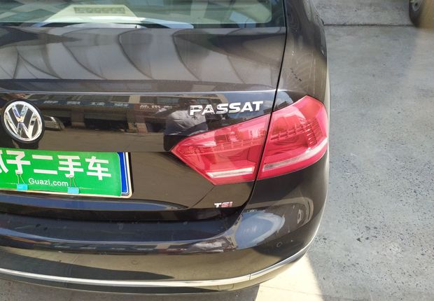 大众帕萨特 2013款 1.8T 自动 汽油 尊荣版 (国Ⅳ) 