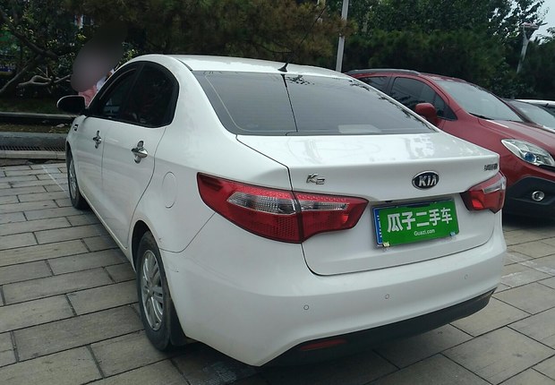 起亚K2 2012款 1.4L 手动 4门5座三厢车 GLS (国Ⅳ) 